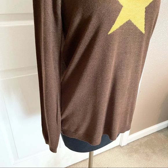 Magashoni Star Sweater - Picture 5 of 8